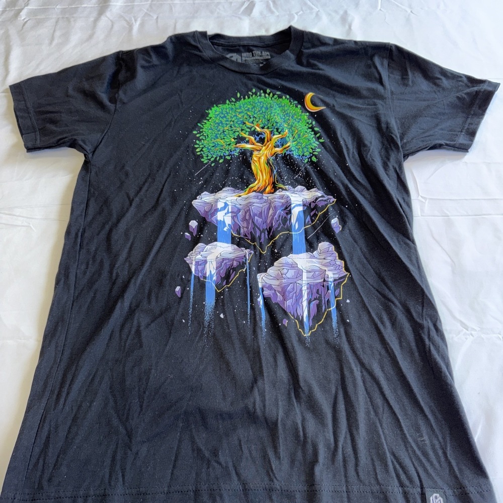 Into The AM Men's Black Tree Graphic T-Shirt Sz M Crew Neck‎ Short Sleeve